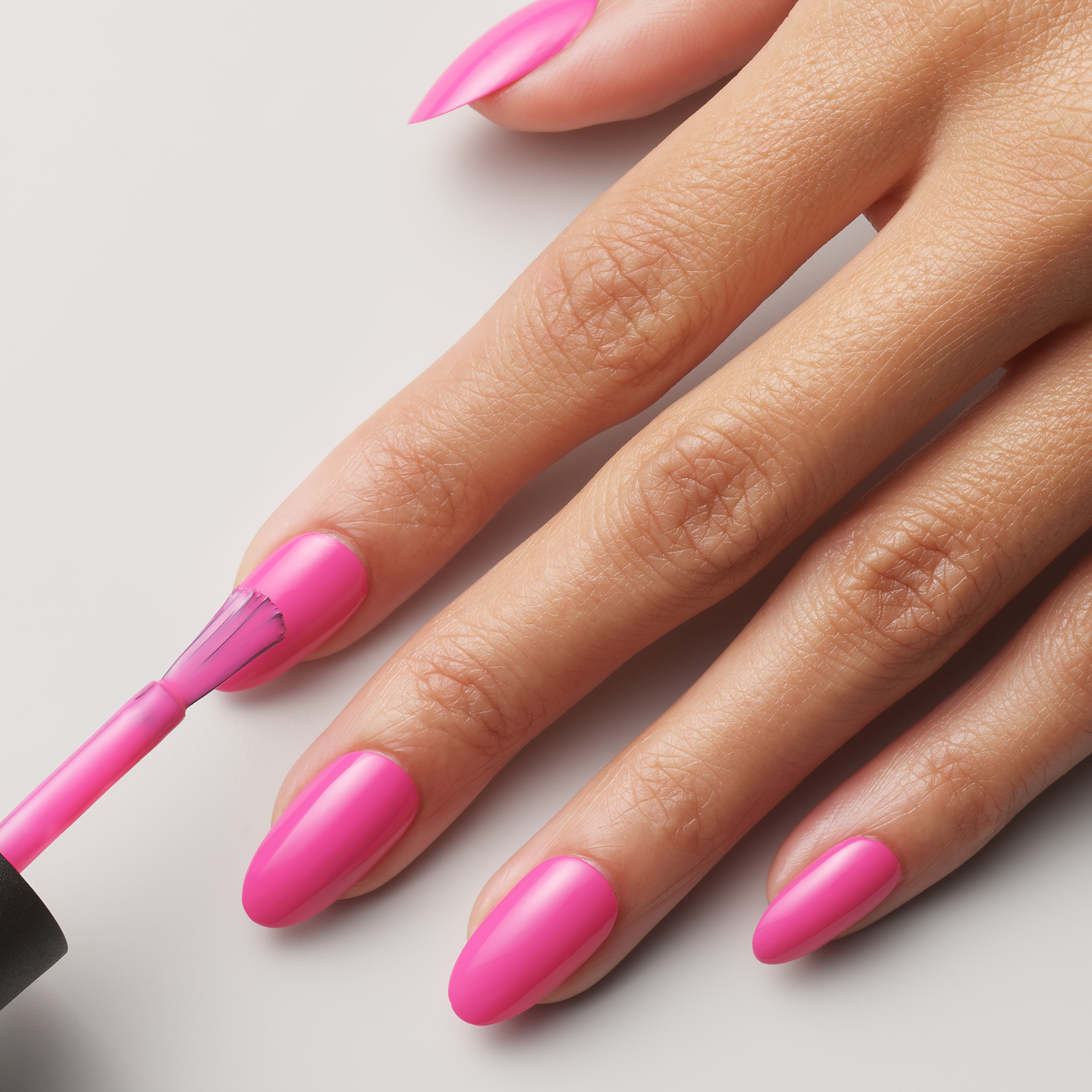 CND™ 5 POINT POLISH METHOD