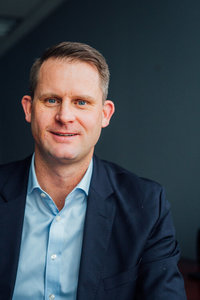 Webinar hosting presenter 