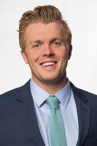 Webinar hosting presenter 