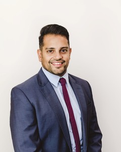 Webinar hosting presenter 