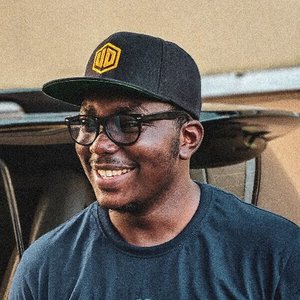 Webinar hosting presenter 