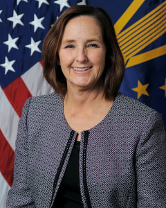 Webinar hosting presenter 