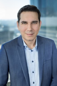 Webinar hosting presenter 