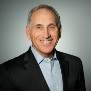 Webinar hosting presenter 