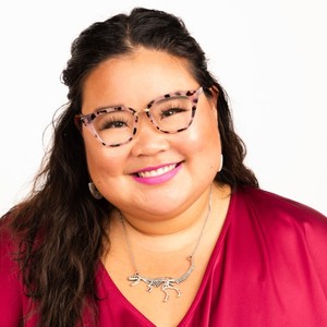 Webinar hosting presenter 