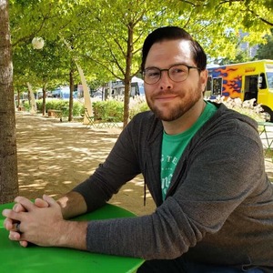 Webinar hosting presenter 