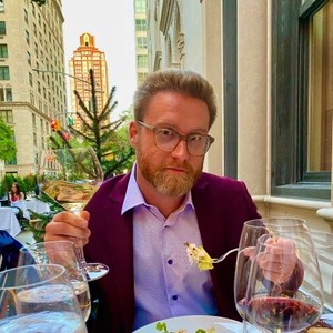 Webinar hosting presenter 