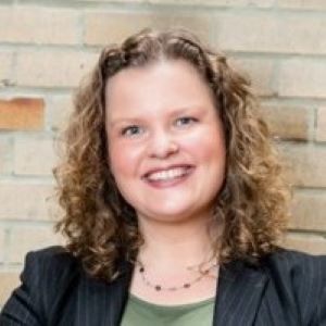 Webinar hosting presenter 