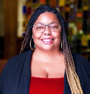 Webinar hosting presenter 