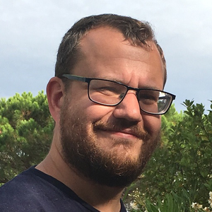 Webinar hosting presenter 