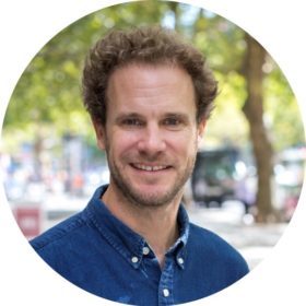 Webinar hosting presenter 