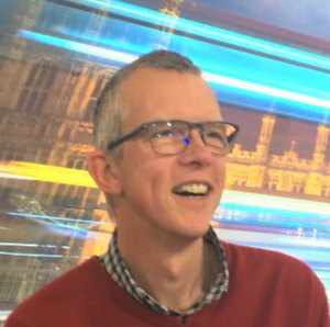 Webinar hosting presenter 