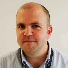 Webinar hosting presenter 