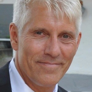 Webinar hosting presenter 
