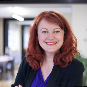 Webinar hosting presenter 
