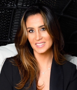 Webinar hosting presenter 