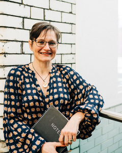 1677059019-2bfd18cc437b7a08