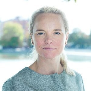 Webinar hosting presenter 