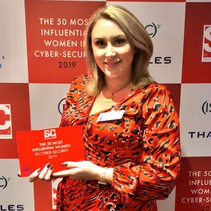 Webinar hosting presenter 