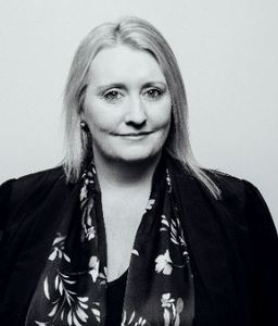 Webinar hosting presenter 