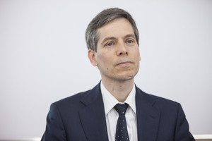 1693837348-5b4b1f96c957ef64