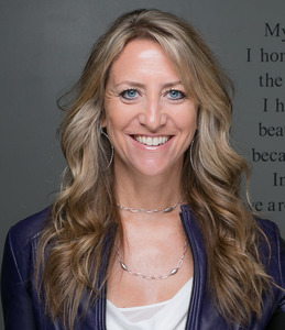 Webinar hosting presenter 