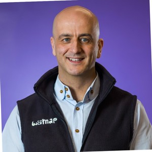 Webinar hosting presenter 