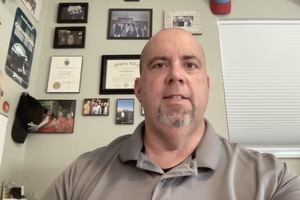 Webinar hosting presenter 