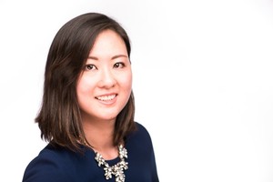 Webinar hosting presenter 