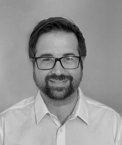 Webinar hosting presenter 