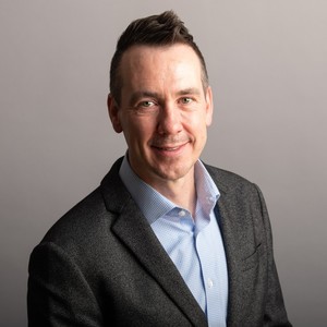 Webinar hosting presenter 
