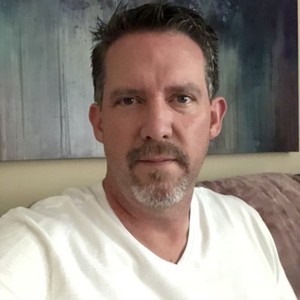 Webinar hosting presenter 