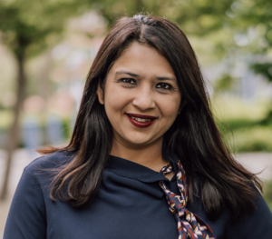 Webinar hosting presenter 