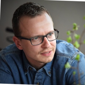 Webinar hosting presenter 
