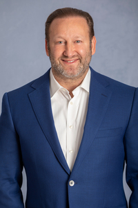 Webinar hosting presenter Erik Sussman