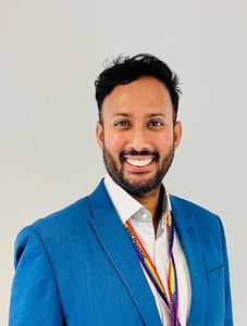 Webinar hosting presenter 