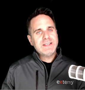 Webinar hosting presenter 