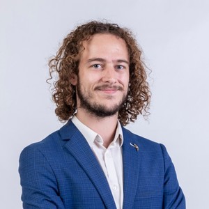 Webinar hosting presenter 