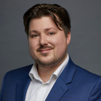 Webinar hosting presenter 