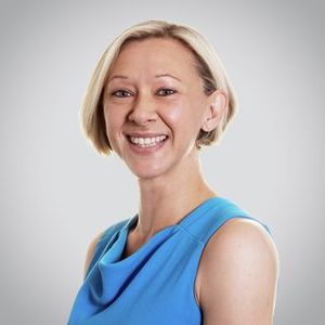 Webinar hosting presenter 