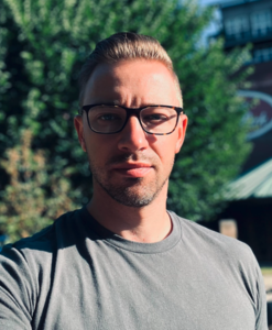 Webinar hosting presenter 