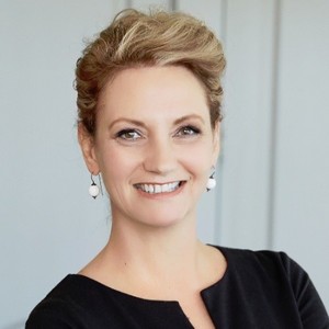 Webinar hosting presenter 