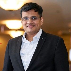 Webinar hosting presenter 