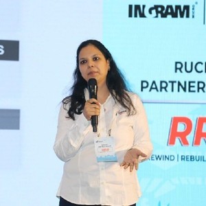 1733949714-2ff13a993b78f257