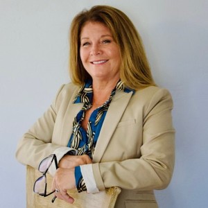 Webinar hosting presenter 