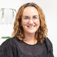 Webinar hosting presenter 