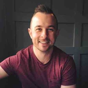 Webinar hosting presenter 