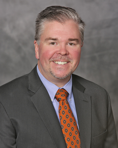 Webinar hosting presenter 