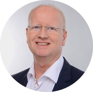 Webinar hosting presenter 