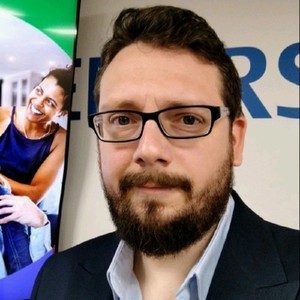 Webinar hosting presenter 
